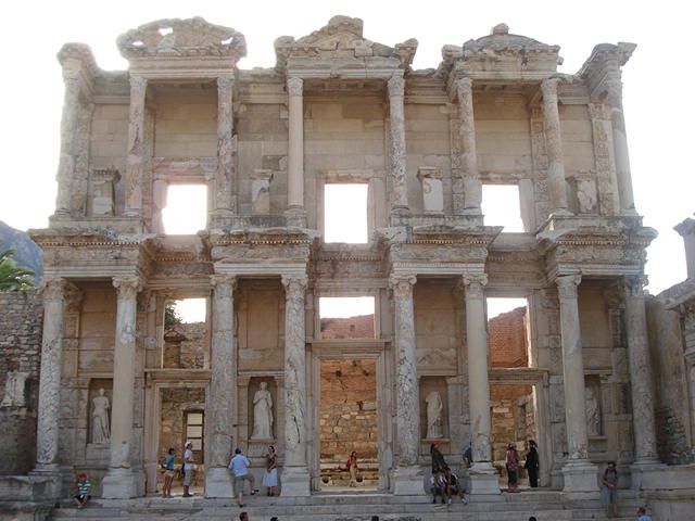 EPHESUS (Offbg 2,1-7) und 3 Jahre Aufenthalt des Paulus